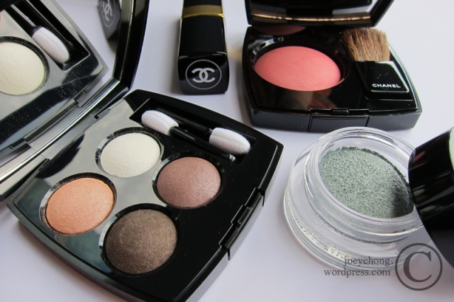 Chanel Les 4 Ombres Multi-Effect Quadra Eyeshadow  Poésie #234 and Tissé  Rivoli #226 - The Beauty Look Book