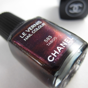 Chanel Le Vernis In 583 Taboo