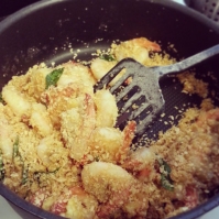 The husband made cereal prawns the other day, I drool whenever I see this picture.